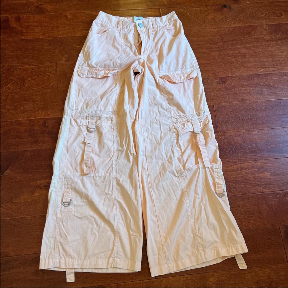 BDG Peach Wide Leg Low Rise Cargo Pants